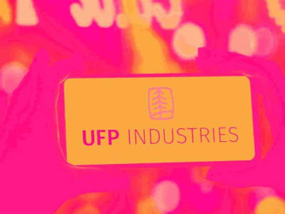 Apakah Waktu yang Tepat Membeli Saham UFP Industries Meski Penjualan Turun?