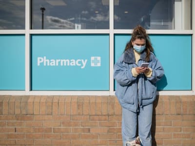 Fakta atau Komunitas? Cara Terbaik Lawan Misinformasi Kesehatan di Media Sosial