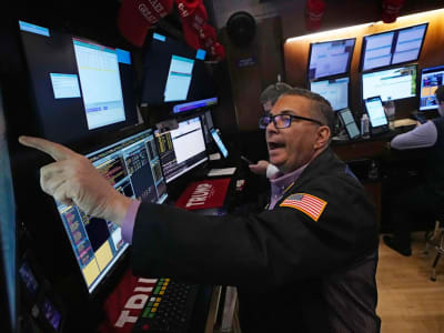 S&P 500 Cetak Rekor Baru di Tengah Ancaman Tarif dan Kenaikan Saham Teknologi