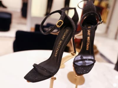 Tapestry Jual Merek Stuart Weitzman ke Caleres Seharga 105 Juta Dolar