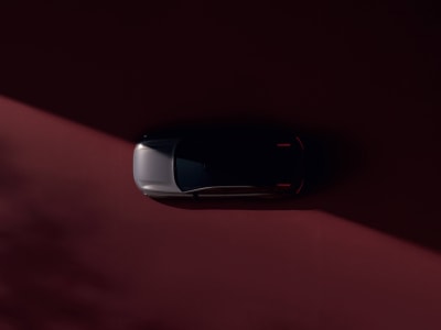 Volvo ES90: Sedan Listrik Canggih dengan Komputer Super untuk Keselamatan Maksimal