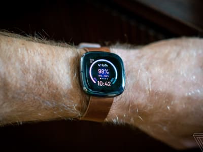 Pembaruan Firmware Fitbit: Kurangi Risiko Panas, Tapi Baterai Cepat Habis