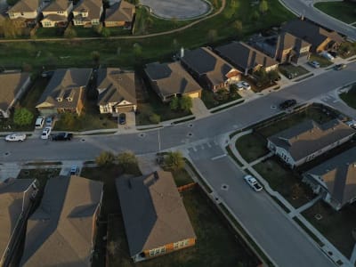 Penjualan Rumah AS Turun akibat Suku Bunga Hipotek Tinggi dan Harga Melambung