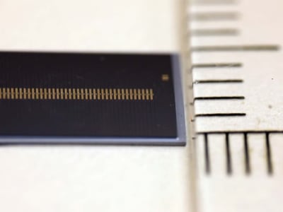 Jam Atom Optik Miniatur Siap Percepat Akurasi GPS hingga Sentimeter