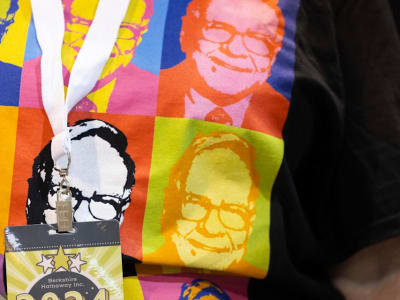 Warren Buffett Berikan Pelajaran Investasi Kunci dan Siapkan Pengganti CEO Berkshire