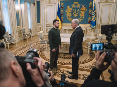 Perundingan Sulit Soal Pembagian Keuntungan Mineral Ukraina Antara AS dan Kyiv