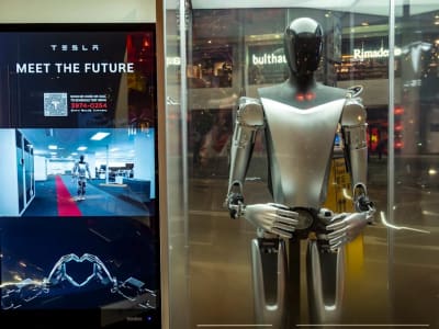 Masa Depan Robot Humanoid: Solusi Tenaga Kerja dan Perawatan yang Revolusioner