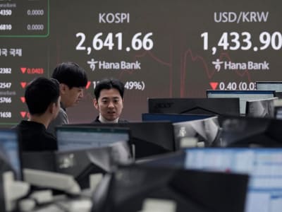 Kebijakan Trump Picu Kekhawatiran Ekonomi hingga Saham Global Tertekan