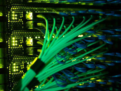 Microsoft Mengurangi Sewa Pusat Data AI, Apakah Investasi Terlalu Berlebihan?