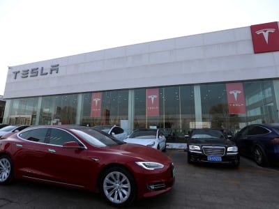 Tesla Luncurkan Autopilot Baru di Cina, Tapi Paket FSD Dinilai Kurang Memuaskan