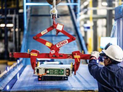 Metode Baru Ramah Lingkungan Daur Ulang Baterai Lithium-Ion dengan Minyak dan Air