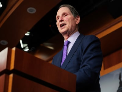 Senator Minta FTC Wajibkan Perusahaan Jelaskan Hak Digital Konsumen