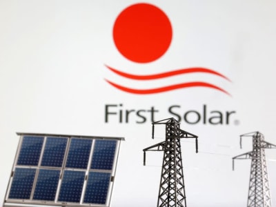 First Solar Naikkan Target Penjualan dan Gugat JinkoSolar atas Pelanggaran Paten