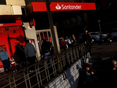 Santander Naikkan Dividen dan Rencanakan Buyback Saham Hingga 10 Miliar Euro