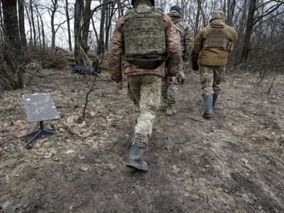 Perdebatan Serat Optik vs Starlink: Perlombaan Internet Cepat di Amerika