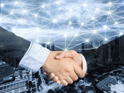 Regie.ai: Menggabungkan AI dan Sentuhan Manusia untuk Tingkatkan Penjualan