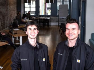 Continue 1.0: Asisten Kode AI Open Source yang Bisa Dikustomisasi dan Aman