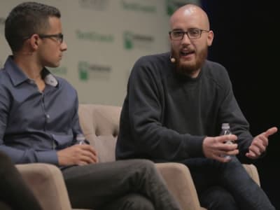 Strategi Startup AI Melawan Perusahaan Besar dalam Kompetisi Ketat