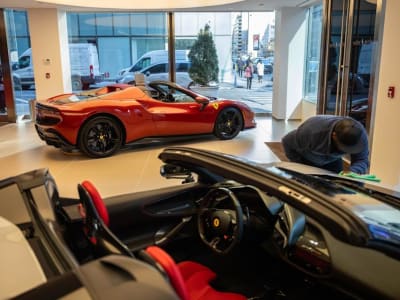 Keluarga Agnelli Jual Saham Ferrari Senilai 3 Miliar Euro untuk Diversifikasi
