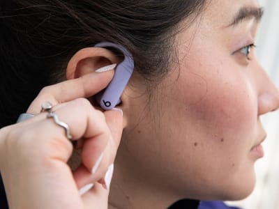 Powerbeats Pro 2: Musik dan Detak Jantung Tidak Bisa Berjalan Bersamaan di Gym