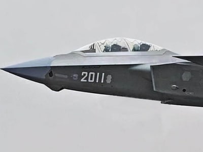 Antena Kompak China Permudah Pesawat Siluman Tetap Terhubung secara Efisien