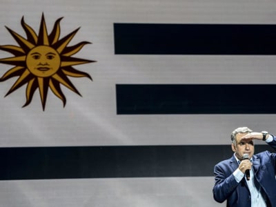 Yamandu Orsi Pimpin Uruguay Kembali ke Pemerintahan Kiri dengan Tantangan Ekonomi