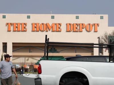 Home Depot Raih Laba Lebih Baik Meski Suku Bunga Tinggi Tekan Penjualan