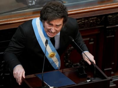 Presiden Milei Janji Kesepakatan IMF dan Reformasi Ekonomi di Tengah Konflik Politik