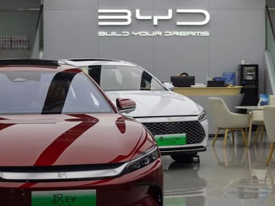 XPeng dan BYD Tumbuh Pesat, Saingi Tesla di Pasar EV Tiongkok