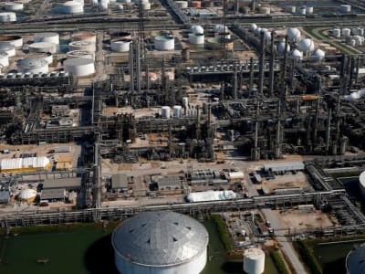 Shell Pertimbangkan Jual Aset Kimia Demi Fokus Bisnis Lebih Menguntungkan