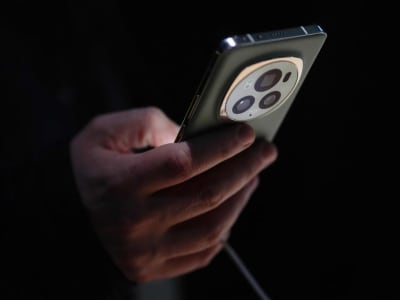 Honor Investasi AI 10 Miliar Dolar Ubah Smartphone Jadi Ekosistem Pintar