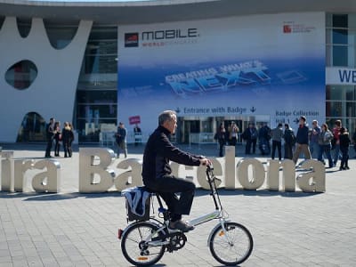 Tren Teknologi Mobile dan Peran Regulasi untuk Pengembangan Ekonomi Digital 2025