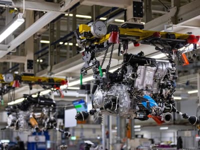 Uni Eropa Beri Produsen Mobil Waktu 3 Tahun Untuk Capai Target Emisi 2025