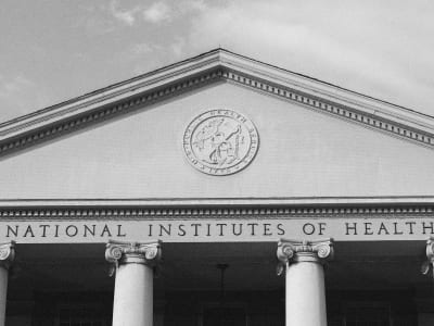 Pengaruh Kelompok DOGE di NIH Memicu Krisis Dana dan Kekacauan Pemerintahan