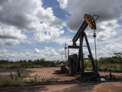 OPEC+ Kembali Tingkatkan Produksi Minyak, Harga Turun ke Level Terendah Tahun Ini