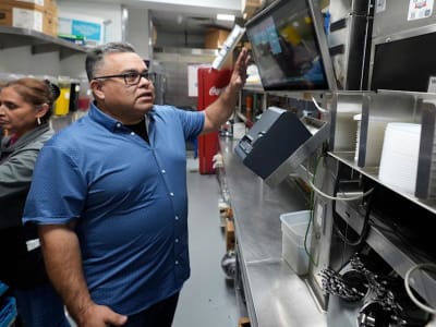 Dampak Tarif Impor 25% Terhadap Bisnis Hispanik dan Perdagangan Lintas Batas