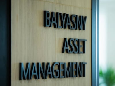 Balyasny Unggul Saat Ketidakpastian Tarif dan Ekonomi Mengguncang Pasar Saham