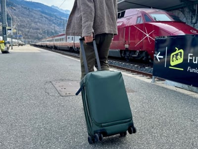 Review Tas Roller Peak Design: Inovasi dan Kualitas dengan Harga Premium