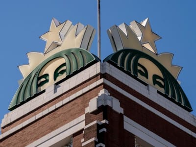 Starbucks Tunjuk Cathy R. Smith Sebagai CFO Baru Gantikan Rachel Ruggeri