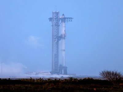 SpaceX Tunda Uji Coba Kedelapan Starship karena Masalah Teknis Inti Roket