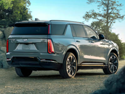 Cadillac Escalade IQL: SUV Listrik Terpanjang dengan Ruang dan Jangkauan Lebih