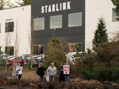 SpaceX Tegaskan Starlink Tidak Ambil Alih Kontrak Telekomunikasi FCC