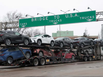 Trump Beri Kelonggaran Satu Bulan Tarif Mobil AS-Meksiko-Kanada Amankan Industri Otomotif