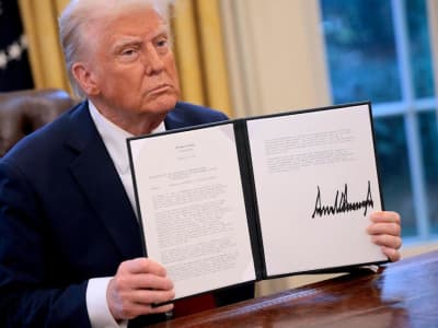 Dampak Tarif Trump: Inflasi, Bisnis Khawatir, dan AS Terisolasi