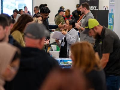 Pasar Tenaga Kerja Kanada Melambat Akibat Ketidakpastian Tarif Perdagangan AS