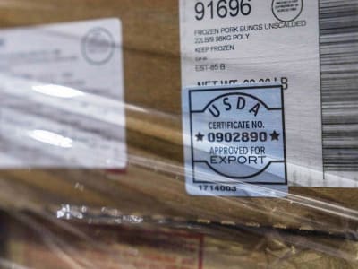 China Terapkan Tarif Balasan Besar-Besaran untuk Produk Kanada Mulai Maret