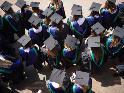 Trump Batasi Program Pengampunan Pinjaman Mahasiswa untuk Pekerja Nonprofit