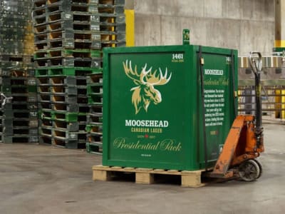 Moosehead: Bir Harian untuk Bertahan dari Ketegangan Dagang AS-Kanada