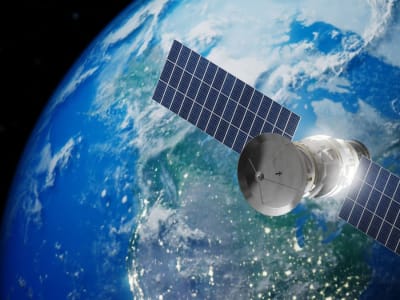 Gas Rumah Kaca Membuat Orbit Satelit Menyusut dan Berisiko Penuh Sampah Antariksa