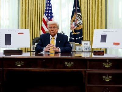 Kebijakan Tarif Trump Picu Kekhawatiran Resesi dan Anjloknya Pasar Saham